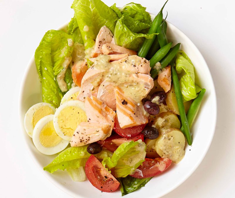 Salmon niçoise salad with lemon-caper dressing