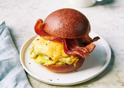Egg and bacon breakfast slider
