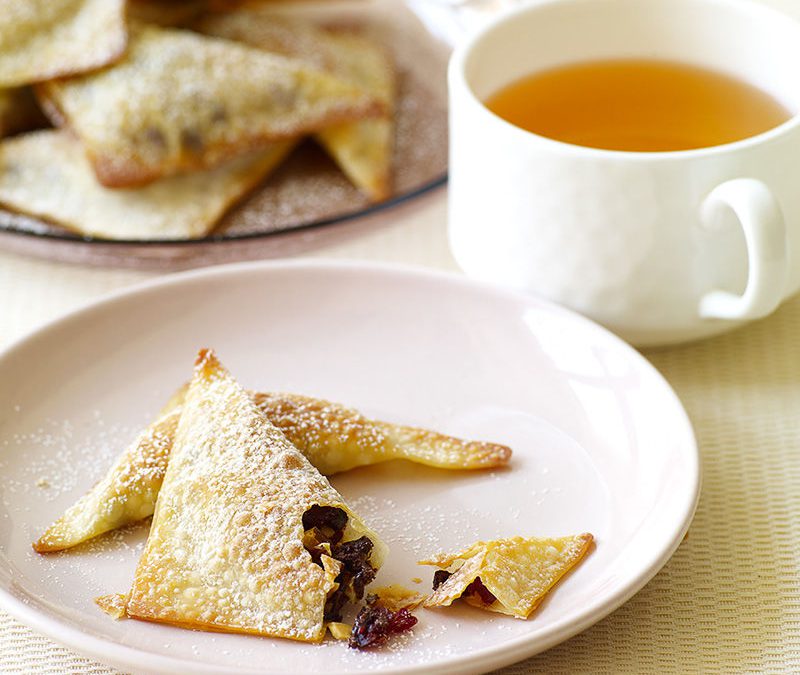 Baked chocolate, almond, and cranberry wontons